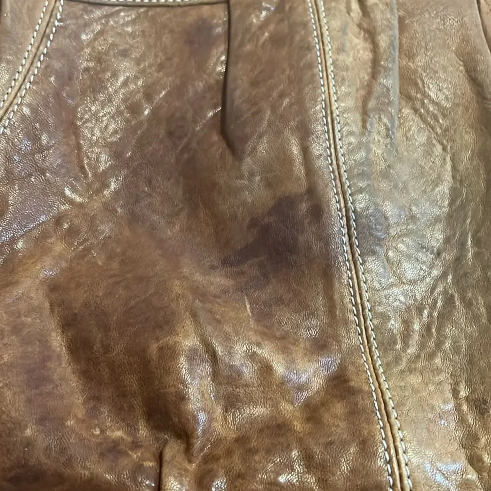 Destressed Leather Innue Bag